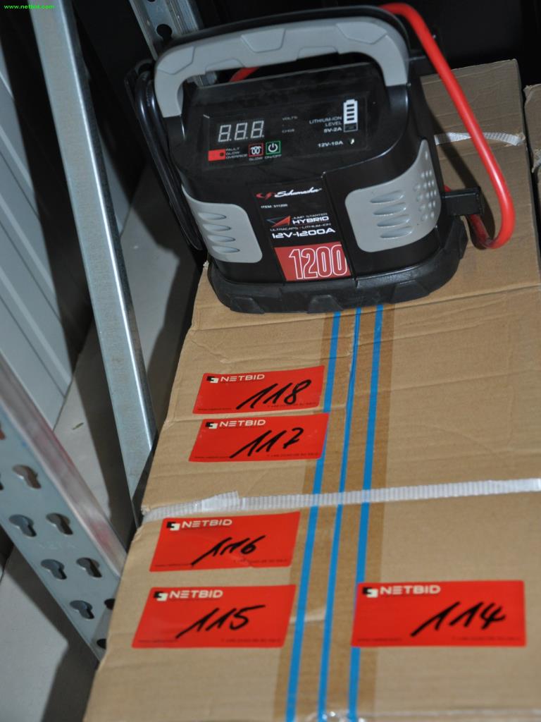 Maschinen, Werkzeuge, Handelsware / Werkstattausrüstung aus dem Umfeld<br> KFZ-Handwerk / Reifendienst-3